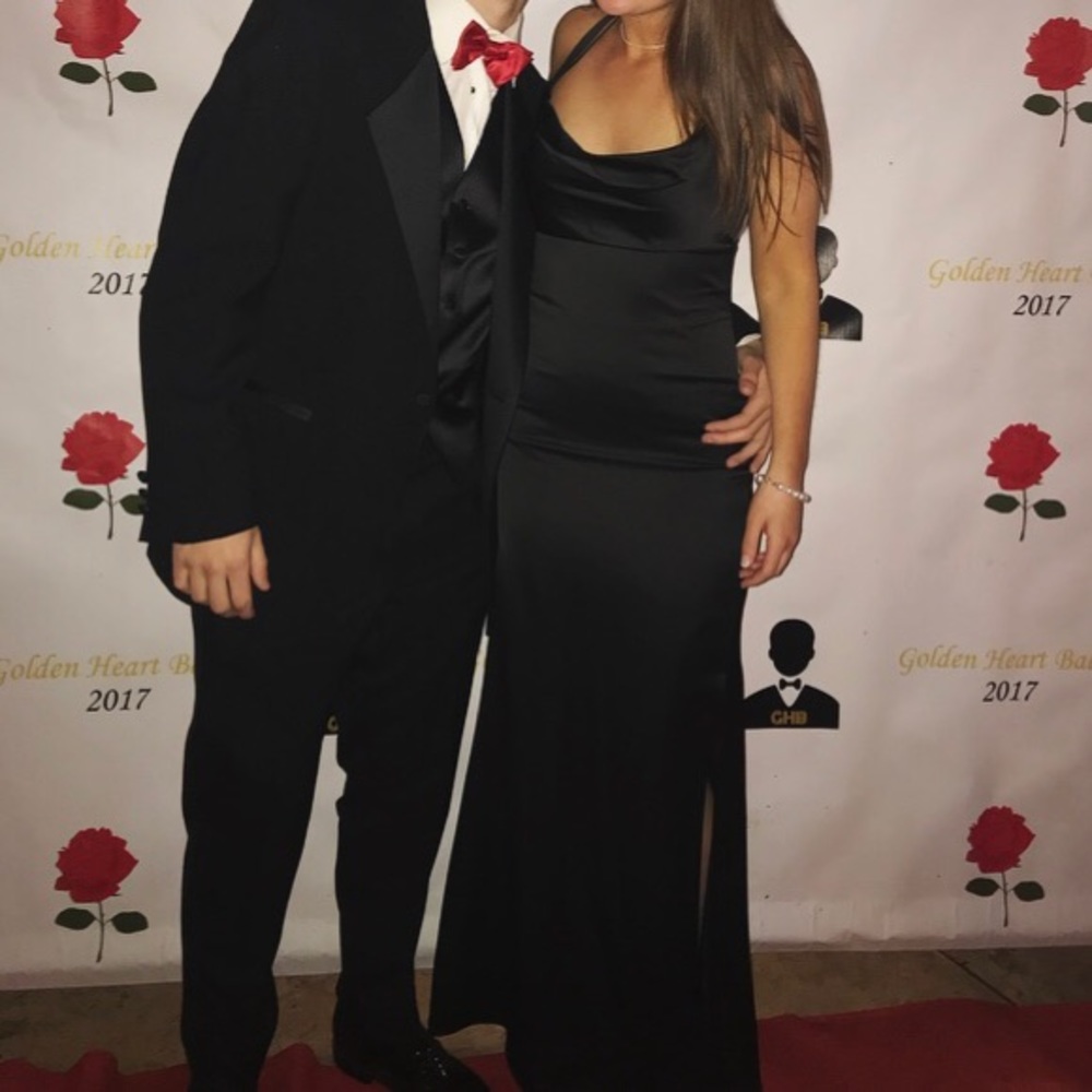 Long black prom dress